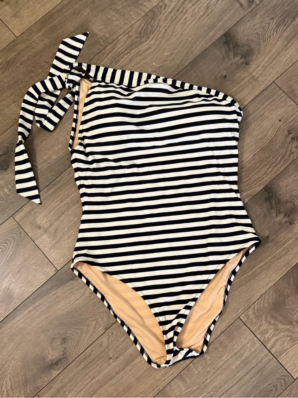 J Crew One-Shoulder One-Piece Swimsuit Navy & White Striped size 10 #E96 - Picture 5 of 7
